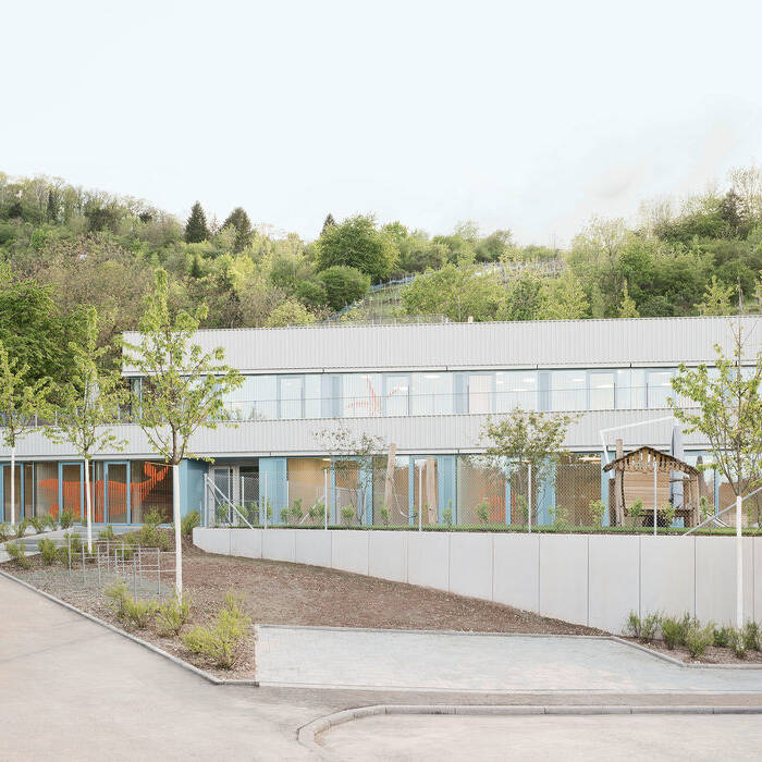 210509007_19_700pixel