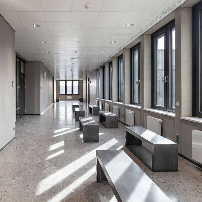 225_jk010922_10_700pixel