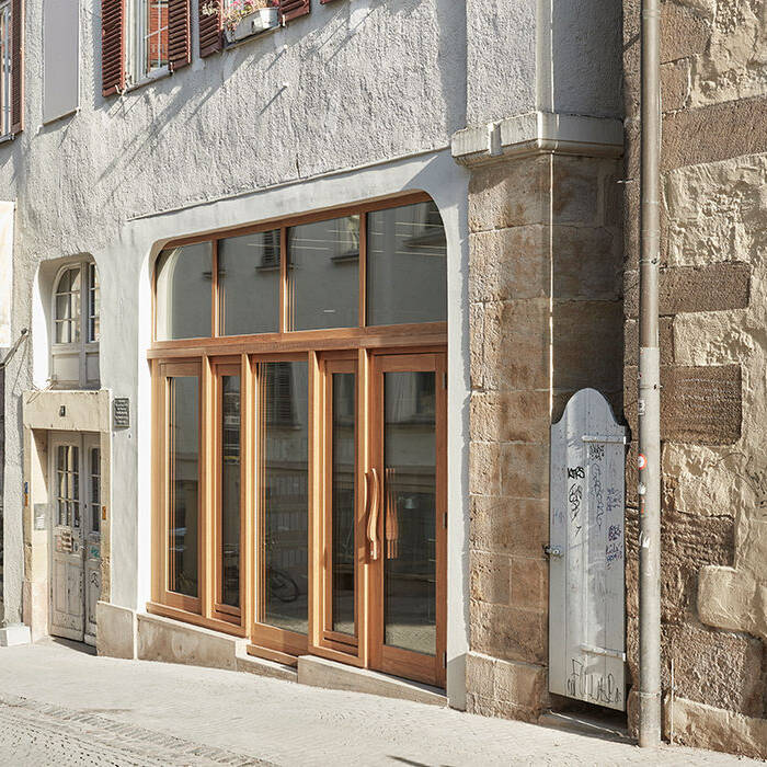 2832_201113_14_10_700pixel