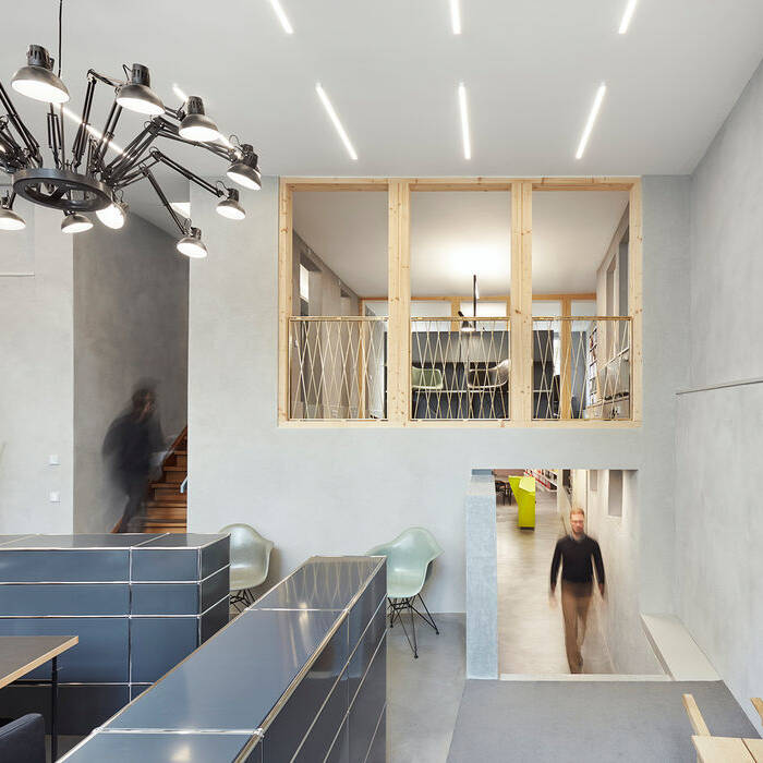 2832_201113_22_15_700pixel