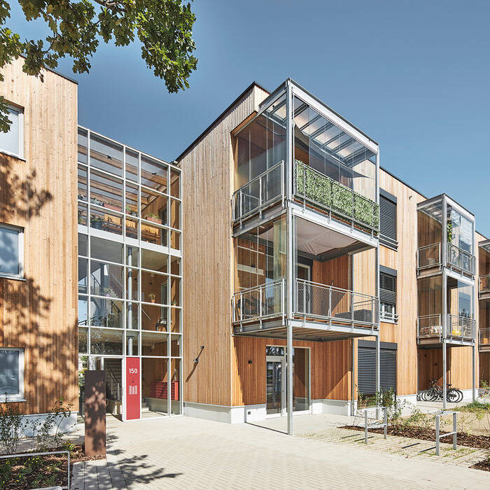 2X4A1249_15_700pixel