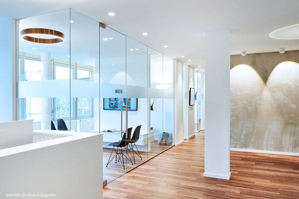 2_15_700pixeluIkAFigZj5Q2Q