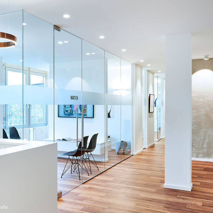 2_15_700pixeluIkAFigZj5Q2Q