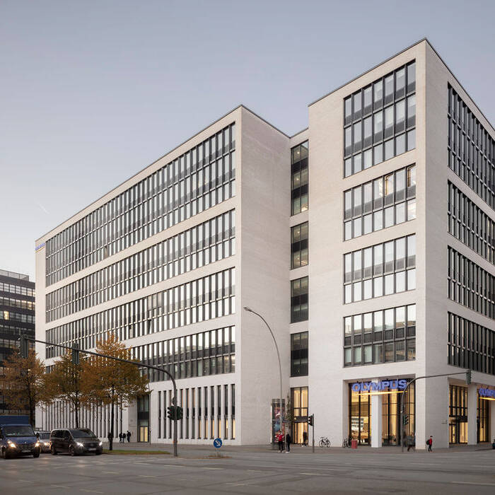 3331_211025_MB71_4534_pressp_15_700pixel