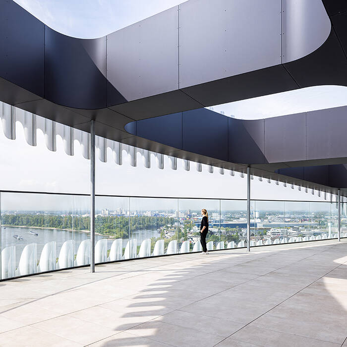 36_RKM740_15_700pixel