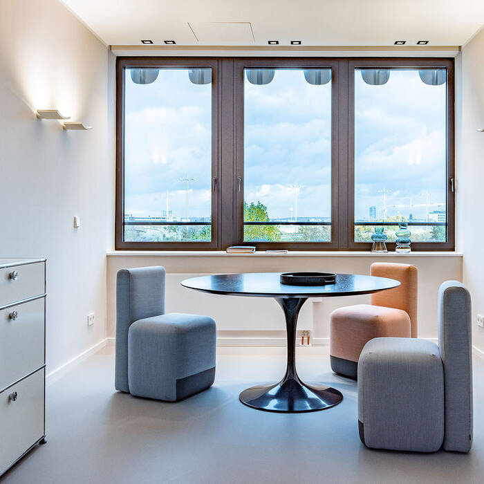 3_15_700pixelLIqaF6ulP0S3e