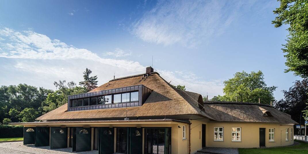 3_Crescent House_Northwest Elevation_15_700px