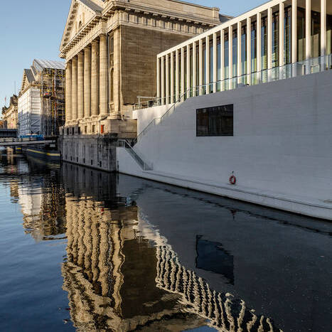 444_09_UZ_181206_N8_10_700pixel