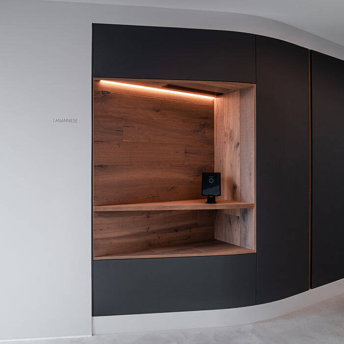 5-1_2021_01_Holzner_Praxis_248_4k_10_700pixel