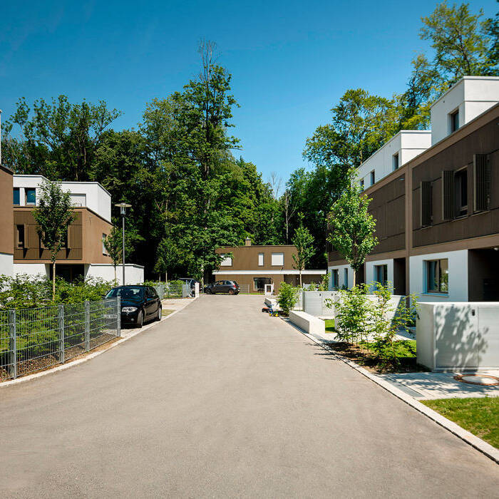 53A2AAA9-9656-4510-B045-05BB018E22B2_700pixel