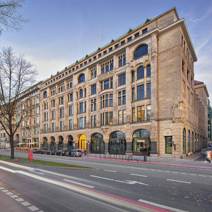 5638_RET_15_700pixel