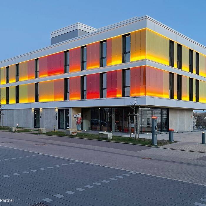 6_15_700pixelZM3kekBlv3MTo