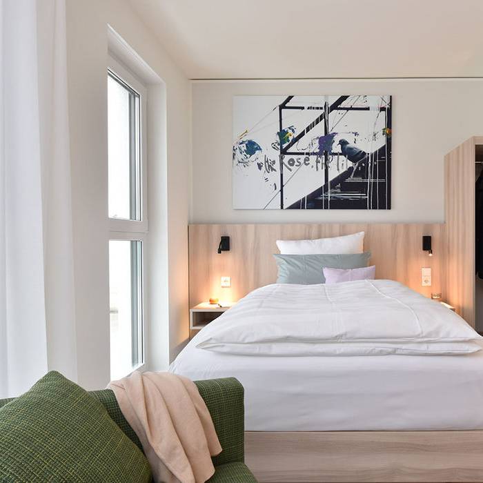 71C95339-BE5D-4C16-93A2-20E7273D08E4_10_700pixel