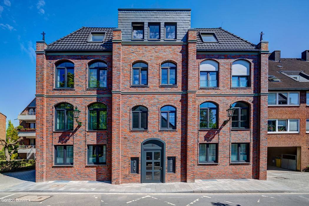 7RM4_059393_4_5P5r2-4k_15_700pixelaRHEEKViM6DYv