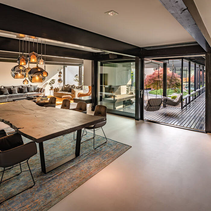 7_15_700pixelBy8G6uGlM4fet