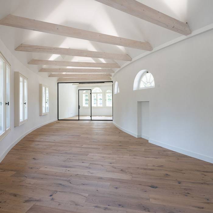 7_Halbmondhaus_Seitenflu-gel-Rechts_15_700pixel