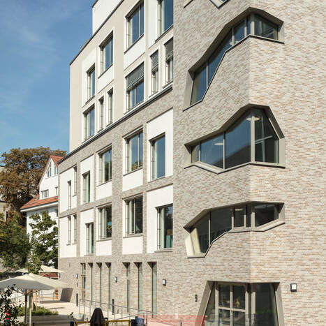 9878-8148_15_700pixel