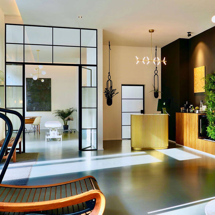 9B9E917B-5F62-4548-922C-7484BD85CDE1_b_15_700pixel