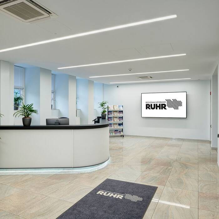 9a_20200210_Empfang_vorne_rechts_0176_15_700pixel