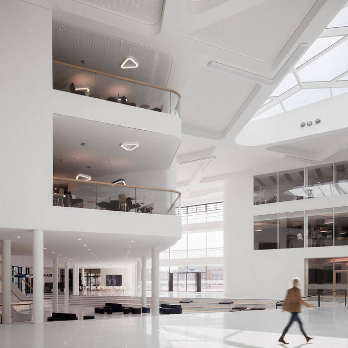 ACE_9339_15_700pixel