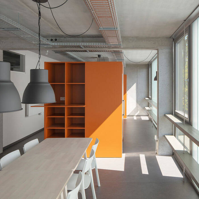 AMR-N_0451_15_700pixel