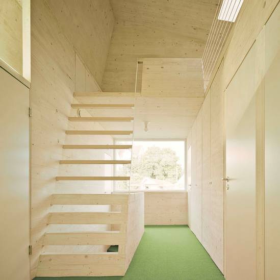 AMUNT_064_JustK_100604033_be_10_700pixelROWNW8FWoS5x1