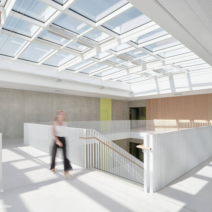 ASSFull_0002_10_700pixel