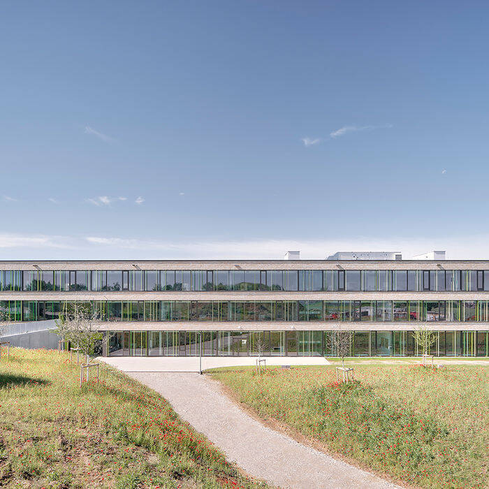 ASSFull_0012_15_700pixel