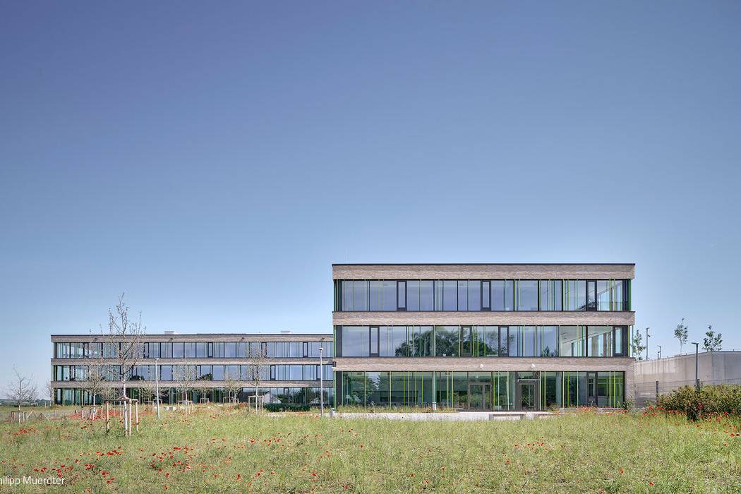 ASSFull_0020_15_700pixel