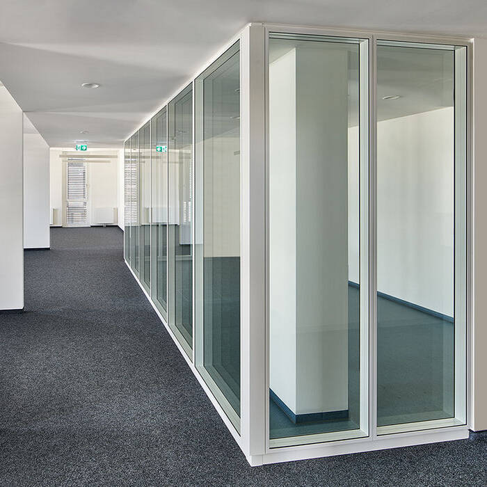 A_BA13-15-PA35_Prod-und-Verwaltungsgeba-ude-36-Innenperspektive-Glaswa-nde_10_700pixel