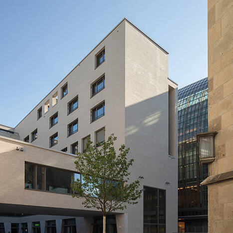 AntoniterQuartier_trint-kreuder_-C-Christian-Richters_4449-37_30x20cm_15_700pixel