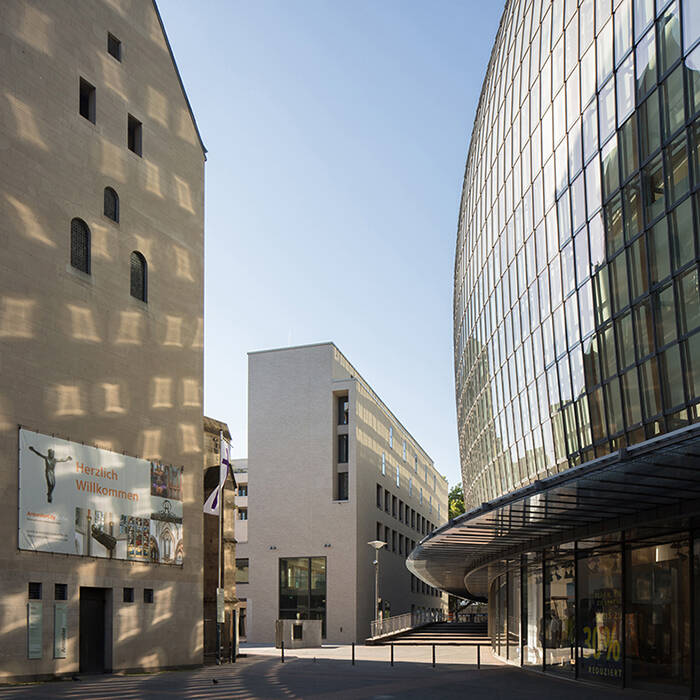 AntoniterQuartier_trint-kreuder_-C-Christian-Richters_4449-56_30x20cm_10_700pixel