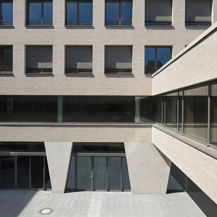 AntoniterQuartier_trint-kreuder_-C-Christian-Richters_4449-85_30x20cm_15_700pixel