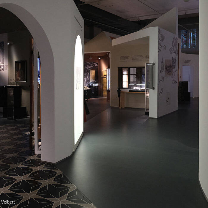 Ausstellungshalle_Frankreiter_gestreckt_10_700pixel