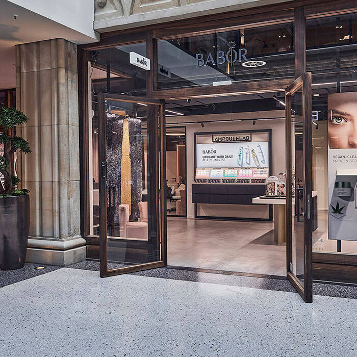 BABOR_BrandStore_Hamburg_Aussen_1_10_700pixel