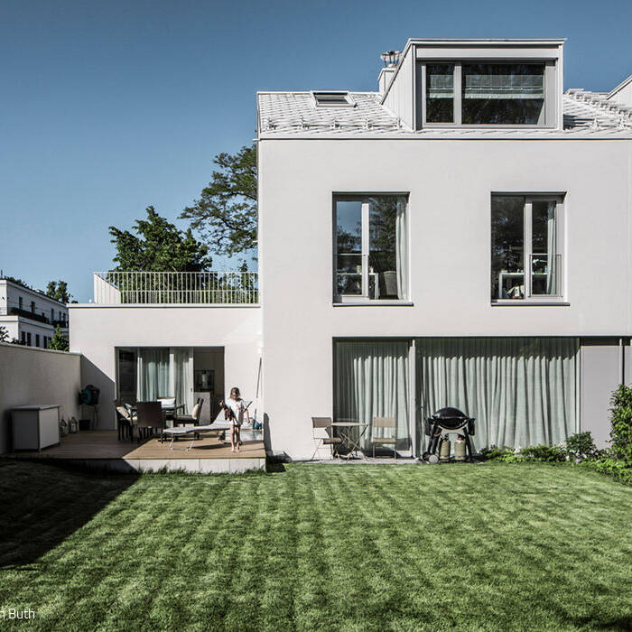 BL7A0212_10_700pixel