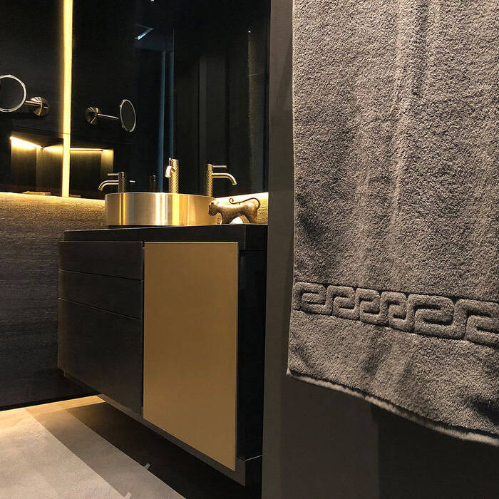 Bad-2_10_700pixel3krwlW6EXYlZg