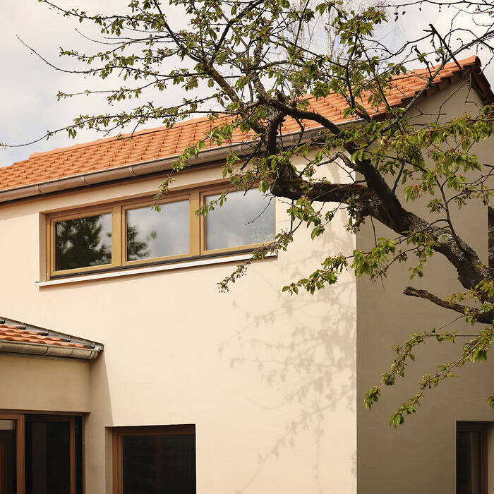 CATALANOQUIEL-Indianersiedlung-Koeln-Zollstock-BauenimBestand-Hofhaus-Umbau-Erweiterung-Architektur-Lehm-Holz-15_15_700pixel