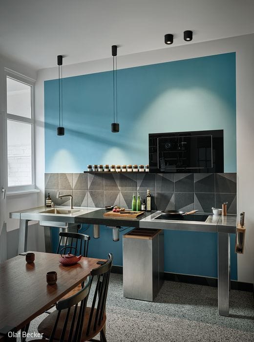 CAVITY_Suspension_S_black_SERIEN_APT-A_2022_0363_V1_OB_CMYK_300dpi_A4_10_700pixel