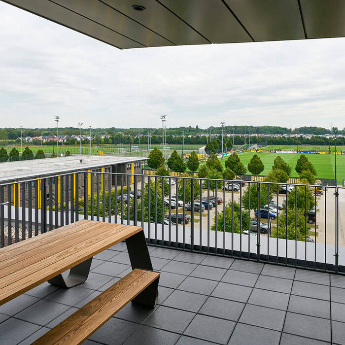 CE649-130_10_700pixel