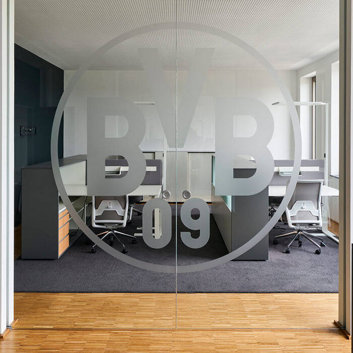 CE649-433_10_700pixel