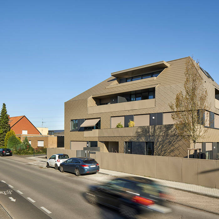 CM-1846-035_10_700pixel