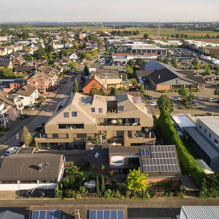 CM-1846-387_15_700pixel