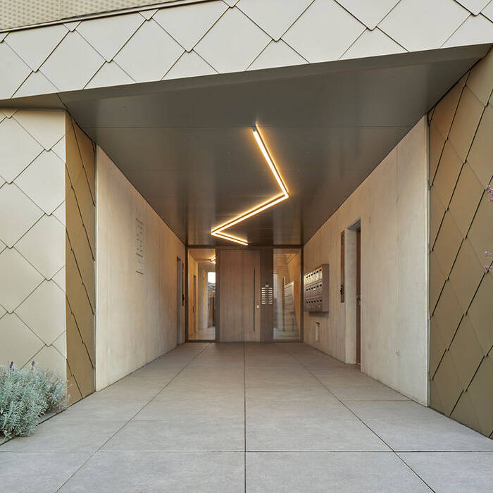 CM-1846-614_10_700pixel