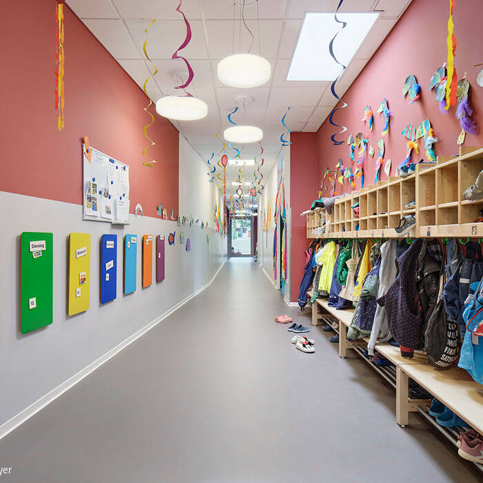 CM-1966-520_10_700pixel