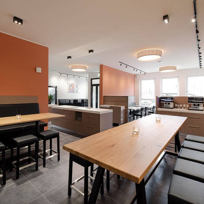 DHF_7518-1_15_700pixel