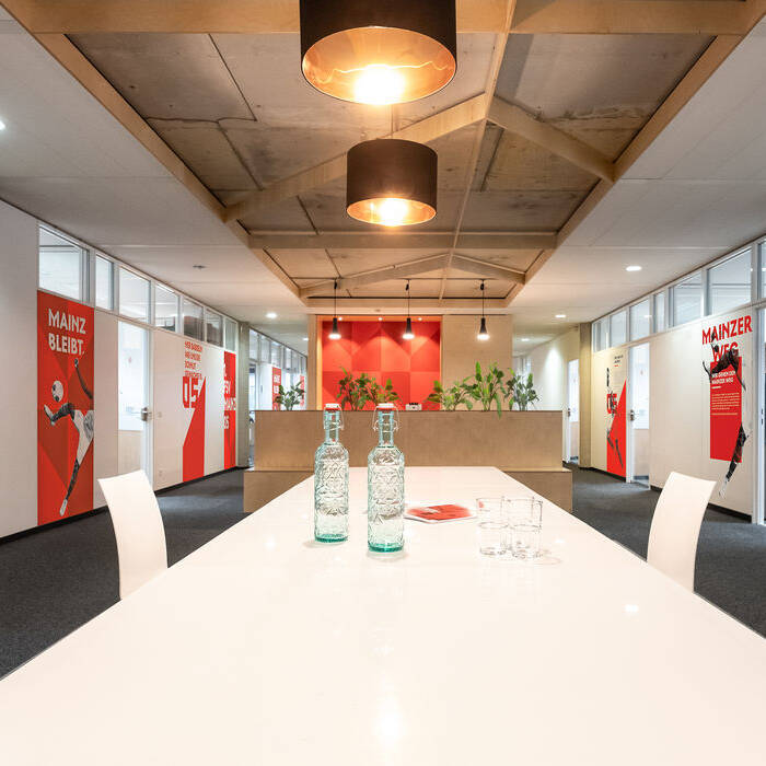 DSCF8604-1_19_700pixel