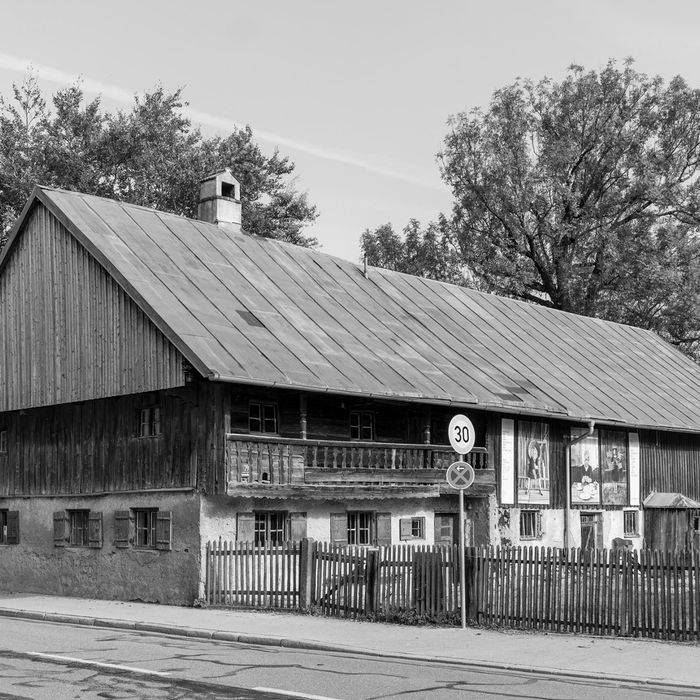 Derzbachhof_Altbau_-c-EdwardBeierle_2424_hires_sw_15_700pixel