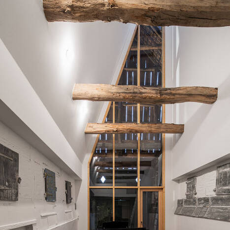 Dortmannhof-in-Essen-by-Architect-Sigurd-Larsen_Photos-Christian-Flatscher_External-extension-historic-architecture-_wood_music-room-5_19_700pixel