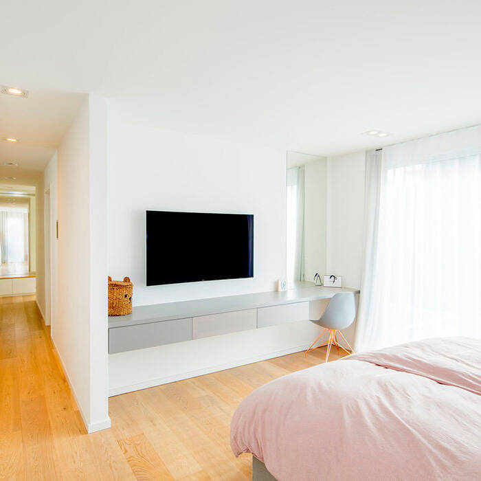 EFM_Bb_008-scaled_10_700pixel